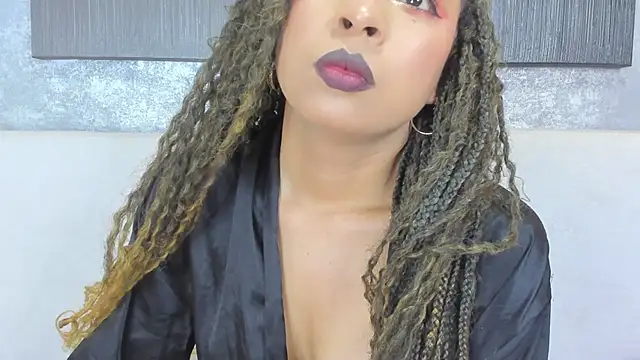 Snapshot of Lucia_jane chatting on June 2026 01:28:02 AM Lucia jane online show from June 2026 01:28:02 AM