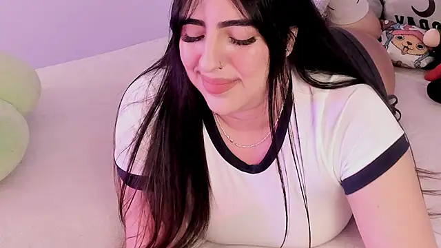 Snapshot of Camila_Matinez_ chatting on November 2025 12:54:01 AM Camila Matinez online show from November 2025 12:54:01 AM