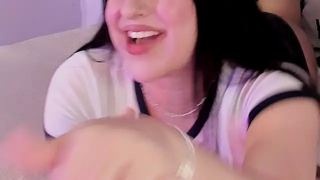 Snapshot of Camila_Matinez_ chatting on December 2025 01:15:02 AM Camila Matinez online show from December 2025 01:15:02 AM