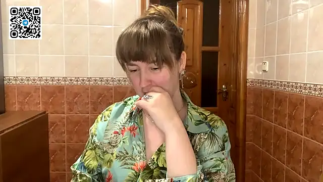 MaroonMoon  online show from November 2025 08:41:01 PM