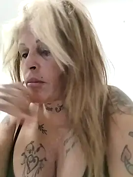 canariamorbosa online show from November 2025 08:42:02 PM