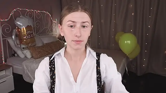 Snapshot of VesperaCeleste chatting on September 2025 02:04:02 AM VesperaCeleste online show from September 2025 02:04:02 AM