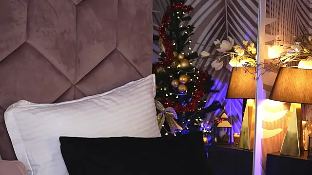 Snapshot of EvaRhea chatting on December 2025 04:41:02 AM EvaRhea online show from December 2025 04:41:02 AM