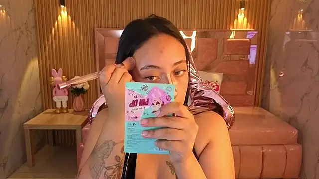 Snapshot of m_eris_s chatting on October 2025 01:25:01 PM m eris s online show from October 2025 01:25:01 PM