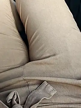 Horny mummy online show from November 2025 01:21:02 PM