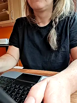 Horny mummy online show from February 2026 08:13:01 AM