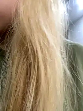 Snapshot of LunaMillie chatting on November 2025 05:51:01 AM LunaMillie online show from November 2025 05:51:01 AM