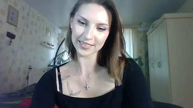 RuxaShade online show from September 2025 12:21:01 PM