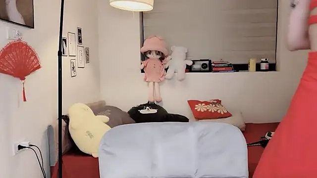 Snapshot of MaiLiiil chatting on November 2025 03:33:02 PM MaiLiiil online show from November 2025 03:33:02 PM