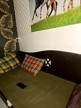 SIZZLER 1100 online show from September 2025 09:40:02 PM