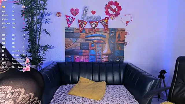 samanee konn online show from April 2026 07:20:02 PM