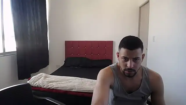 Snapshot of yohacriss chatting on November 2025 05:35:02 PM yohacriss online show from November 2025 05:35:02 PM