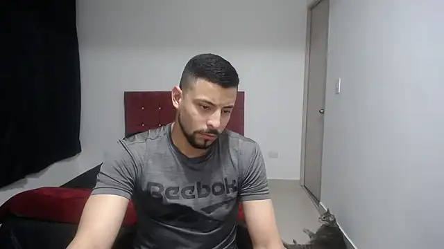 Snapshot of yohacriss chatting on November 2025 02:54:02 AM yohacriss online show from November 2025 02:54:02 AM