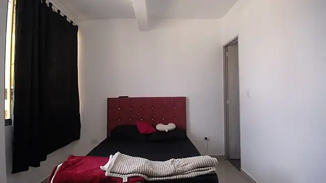 Snapshot of yohacriss chatting on November 2025 03:34:01 PM yohacriss online show from November 2025 03:34:01 PM