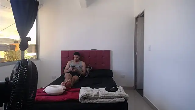 Snapshot of yohacriss chatting on November 2025 06:09:02 PM yohacriss online show from November 2025 06:09:02 PM