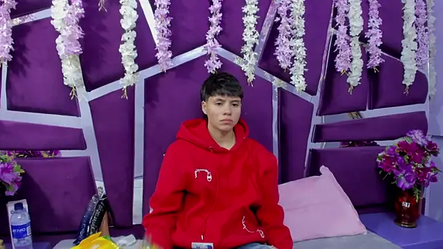 Bruno Cruzz online show from February 2026 07:10:02 AM