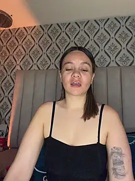 Sky Junne online show from March 2026 04:21:02 PM