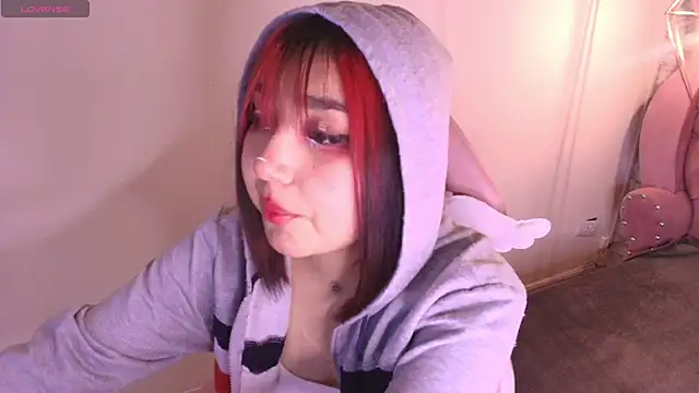 sophiievv online show from October 2025 07:20:02 PM