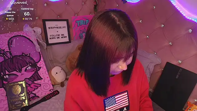 sophiievv online show from November 2025 07:04:01 PM