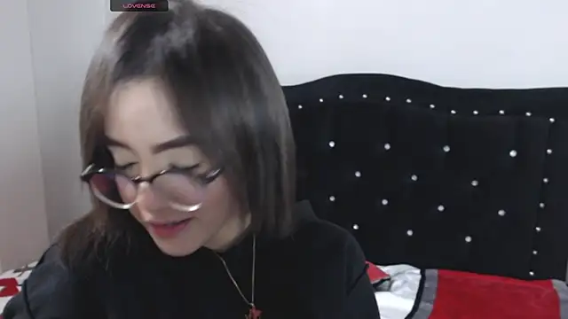 Snapshot of Coraline_Playful chatting on September 2025 12:31:02 PM Coraline Playful online show from September 2025 12:31:02 PM