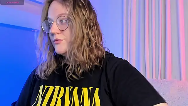 Alissa S online show from September 2025 01:11:02 PM