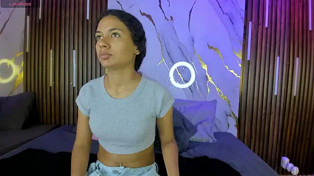 Snapshot of VictoriaDuart chatting on September 2025 08:10:01 PM VictoriaDuart online show from September 2025 08:10:01 PM