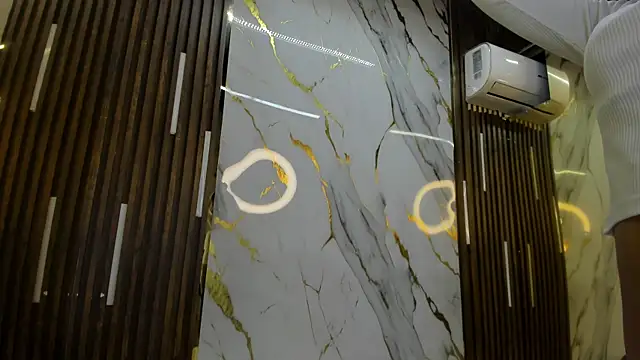 Snapshot of VictoriaDuart chatting on October 2025 08:41:02 PM VictoriaDuart online show from October 2025 08:41:02 PM