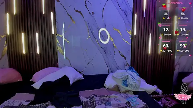 Snapshot of VictoriaDuart chatting on October 2025 08:20:01 PM VictoriaDuart online show from October 2025 08:20:01 PM