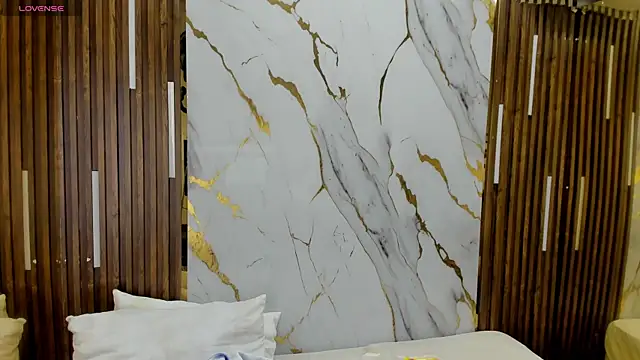 Snapshot of VictoriaDuart chatting on November 2025 07:45:02 PM VictoriaDuart online show from November 2025 07:45:02 PM