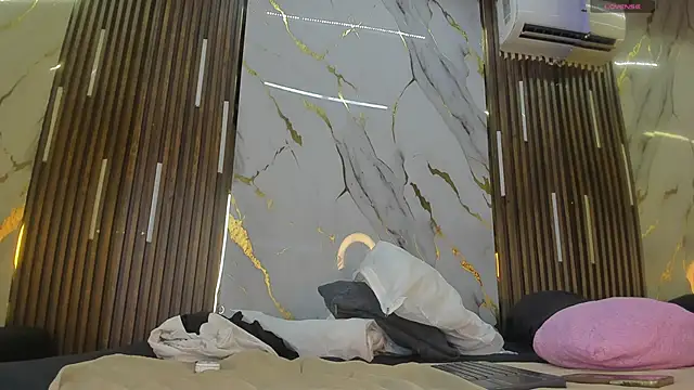 Snapshot of VictoriaDuart chatting on December 2025 07:54:02 PM VictoriaDuart online show from December 2025 07:54:02 PM