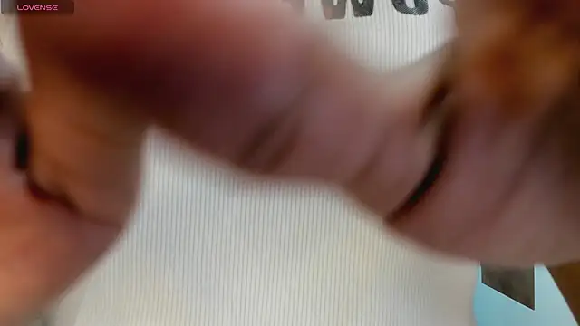 Snapshot of VictoriaDuart chatting on February 2026 08:01:02 PM VictoriaDuart online show from February 2026 08:01:02 PM