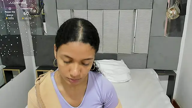 Snapshot of VictoriaDuart chatting on February 2026 08:05:01 PM VictoriaDuart online show from February 2026 08:05:01 PM