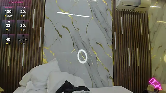 VictoriaDuart online show from April 2026 08:21:01 PM