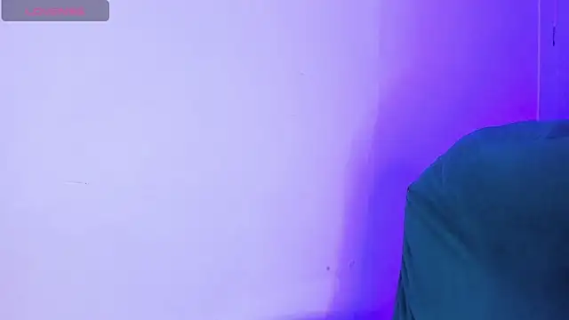 Tsuki Maru online show from April 2026 09:39:33 PM