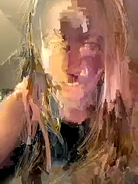 Snapshot of ellieen chatting on November 2025 11:27:02 PM ellieen online show from November 2025 11:27:02 PM