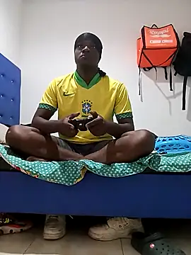 MackMacKenzie online show from November 2025 04:56:02 AM