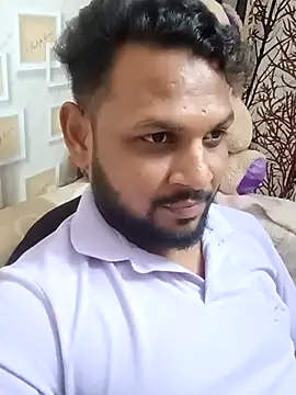 itzrocky1 online show from September 2025 04:07:01 PM