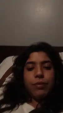 Maricamposs online show from April 2026 10:35:02 PM