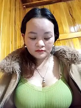 Snapshot of ctm-cute chatting on November 2025 10:04:02 AM ctm-cute online show from November 2025 10:04:02 AM