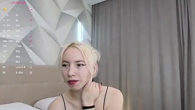 Snapshot of JuliannaWenger chatting on December 2025 04:12:02 PM JuliannaWenger online show from December 2025 04:12:02 PM