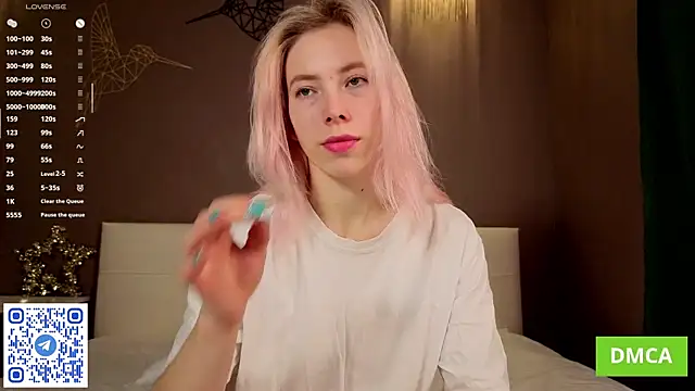 Snapshot of JuliannaWenger chatting on February 2026 03:56:02 PM JuliannaWenger online show from February 2026 03:56:02 PM