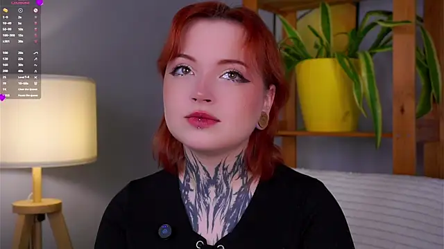 Snapshot of MarnaHarbor chatting on October 2025 01:56:02 PM MarnaHarbor online show from October 2025 01:56:02 PM