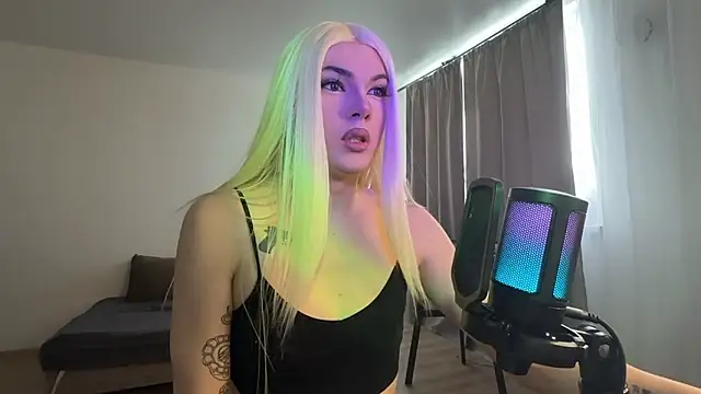 Snapshot of YourTrixie chatting on March 2026 06:29:01 AM YourTrixie online show from March 2026 06:29:01 AM