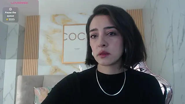 Snapshot of sara_lopez_s chatting on October 2025 01:29:01 PM sara lopez s online show from October 2025 01:29:01 PM