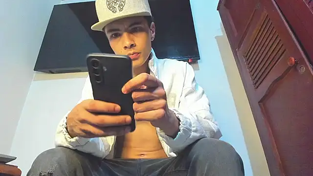 Master liam00 online show from November 2025 06:42:02 PM