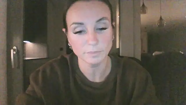 Snapshot of Justnani001 chatting on October 2025 08:06:02 PM Justnani001 online show from October 2025 08:06:02 PM