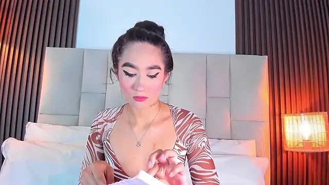 Snapshot of Nicolqueen_ chatting on June 2026 11:41:01 AM Nicolqueen online show from June 2026 11:41:01 AM
