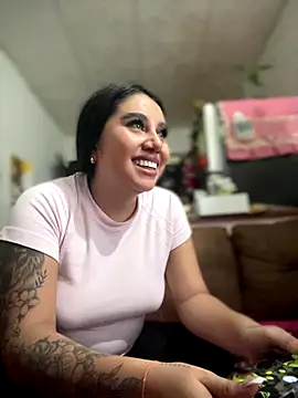 Snapshot of Sophie_Dreamss chatting on November 2025 12:10:01 AM Sophie Dreamss online show from November 2025 12:10:01 AM