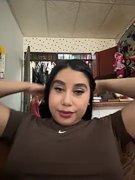 Snapshot of Sophie_Dreamss chatting on December 2025 08:57:01 PM Sophie Dreamss online show from December 2025 08:57:01 PM