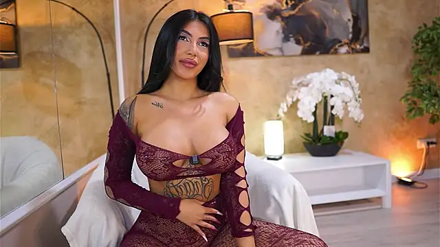 AishaaDevoe online show from October 2025 06:41:02 PM